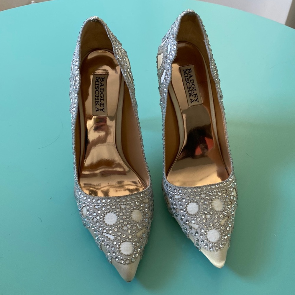 Badgley Mischka Ivory Heels, size 7.5